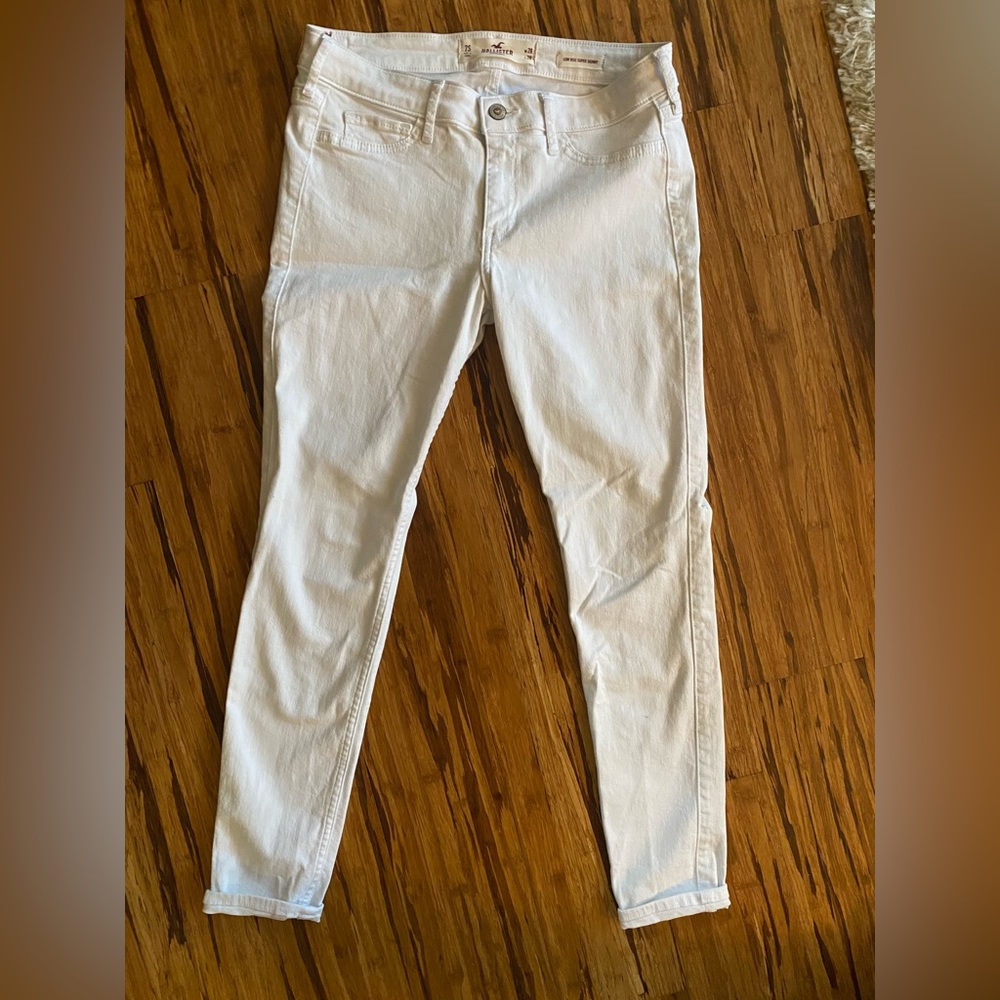 Hollister Super Skinny White Jeans, Size 7S
